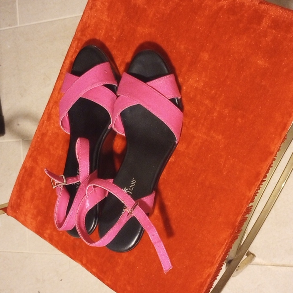 Women's Pink & Black Wedges